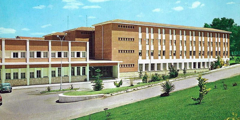 Edificio colegio huerfanas